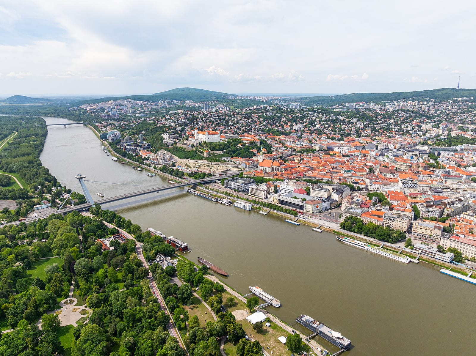 Bratislava, Vienna